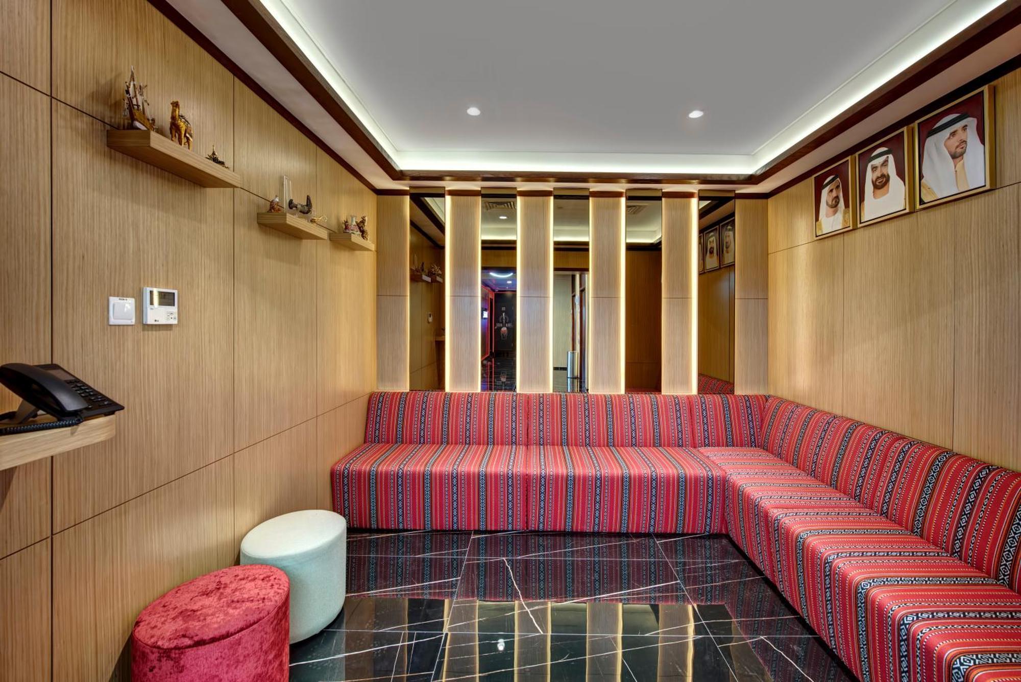 Wescott Hotel Dubai Exterior foto